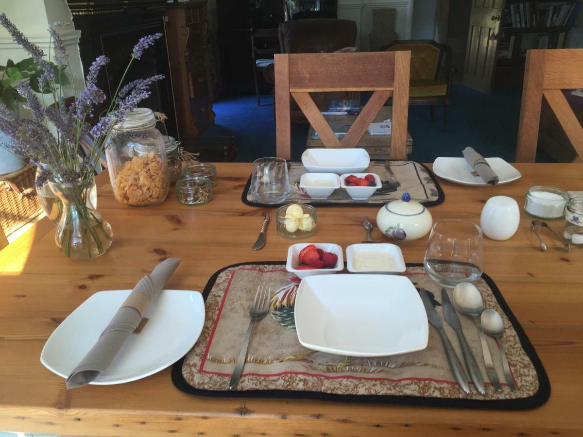 Stapehill Lodge B&B Hampreston Eksteriør billede